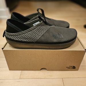 North Face base camp mules
